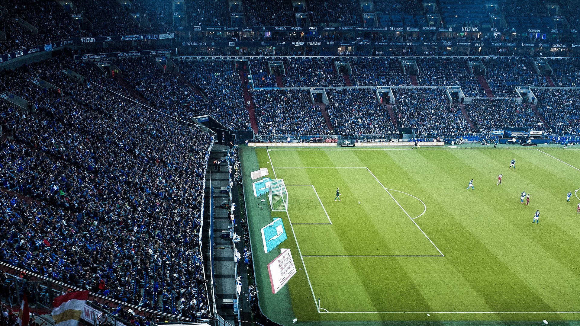 球员勇救俱乐部财务陷阱，集资支持球队运营，球队的资金来源